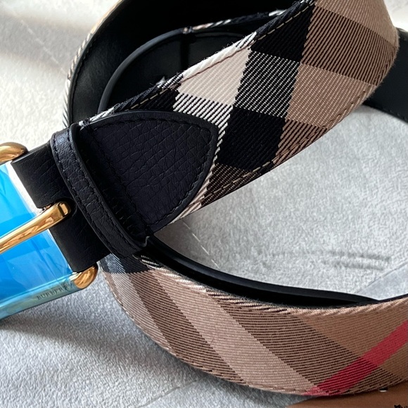 Burberry Check Leather Belt in Black - Picture 5 of 9